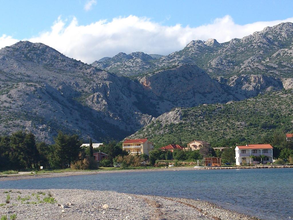 Apartments Zdenka Starigrad Paklenica Esterno foto